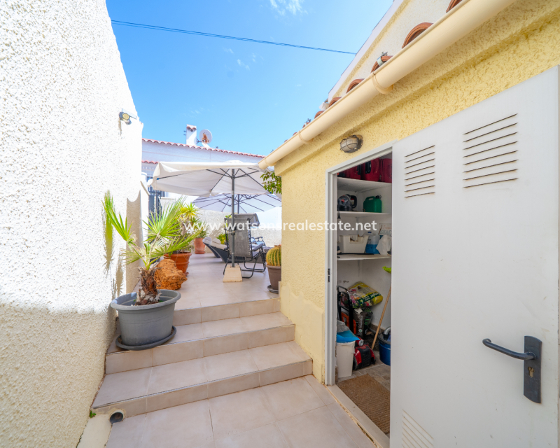 Resale - Detached - Urb. La Marina