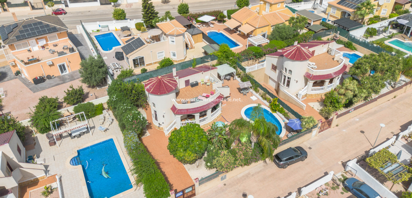 Resale - Detached - Urb. La Marina