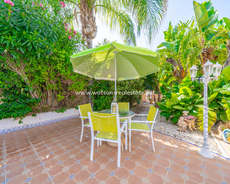 Resale - Detached - Urb. La Marina