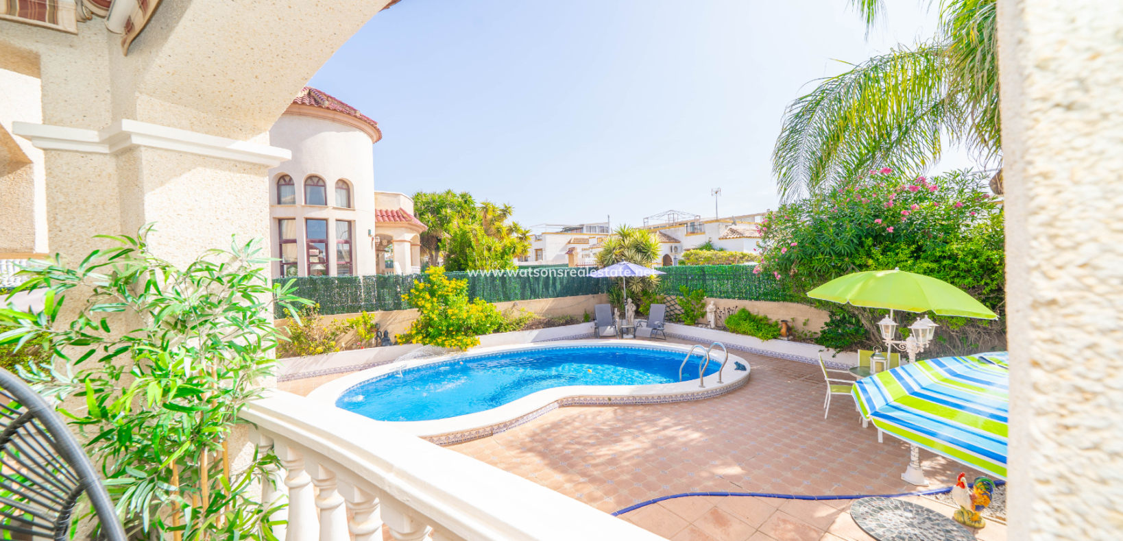 Resale - Detached - Urb. La Marina