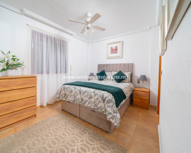 Resale - Detached - Urb. La Marina