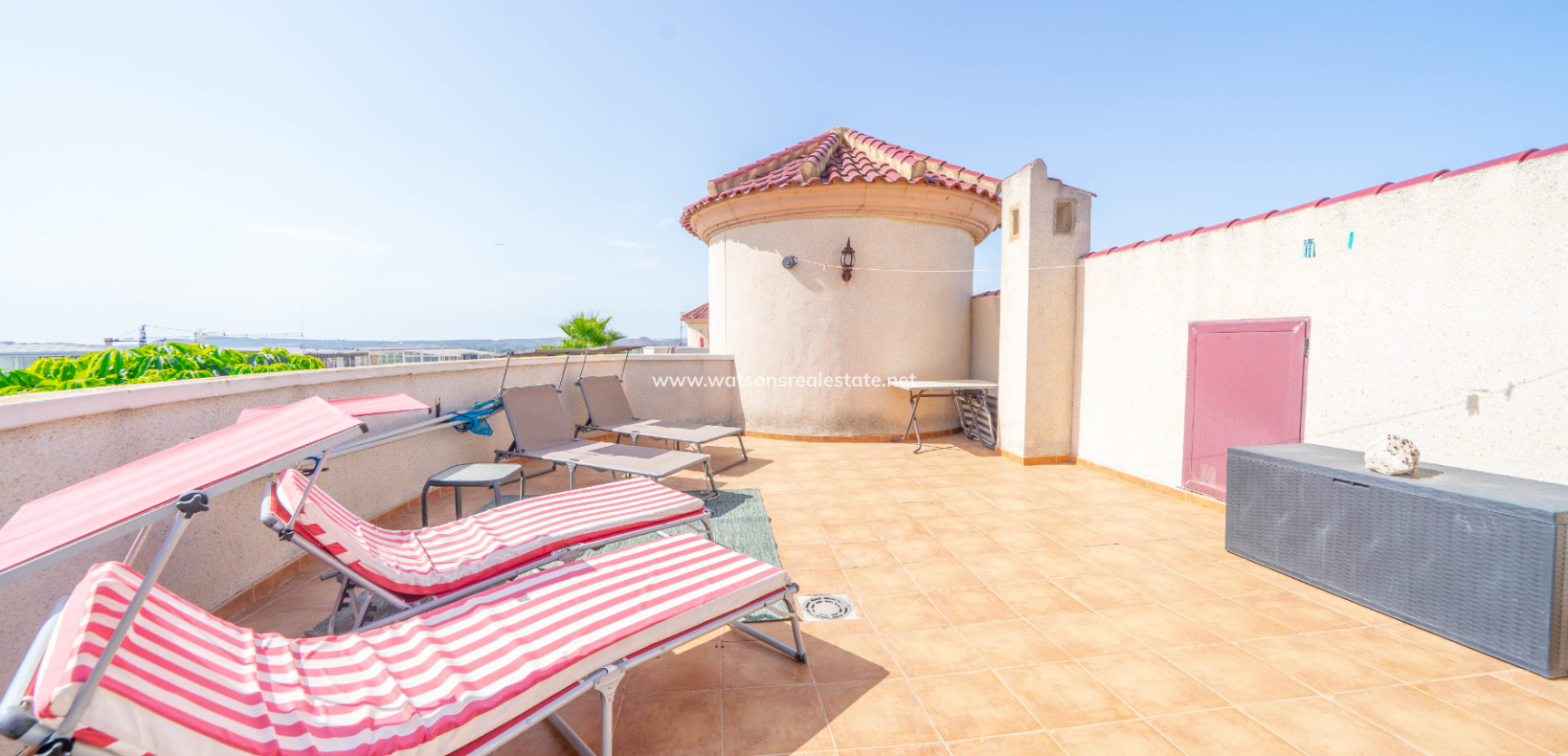 Resale - Detached - Urb. La Marina