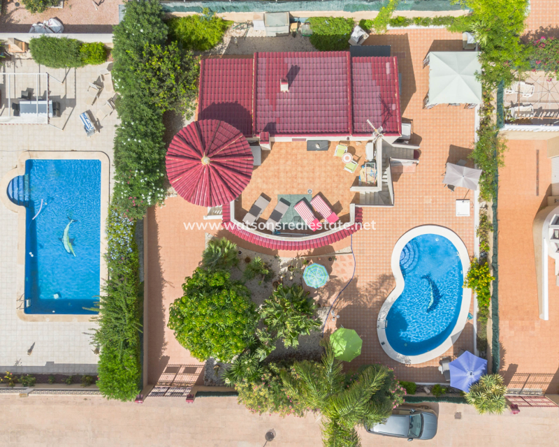 Resale - Detached - Urb. La Marina