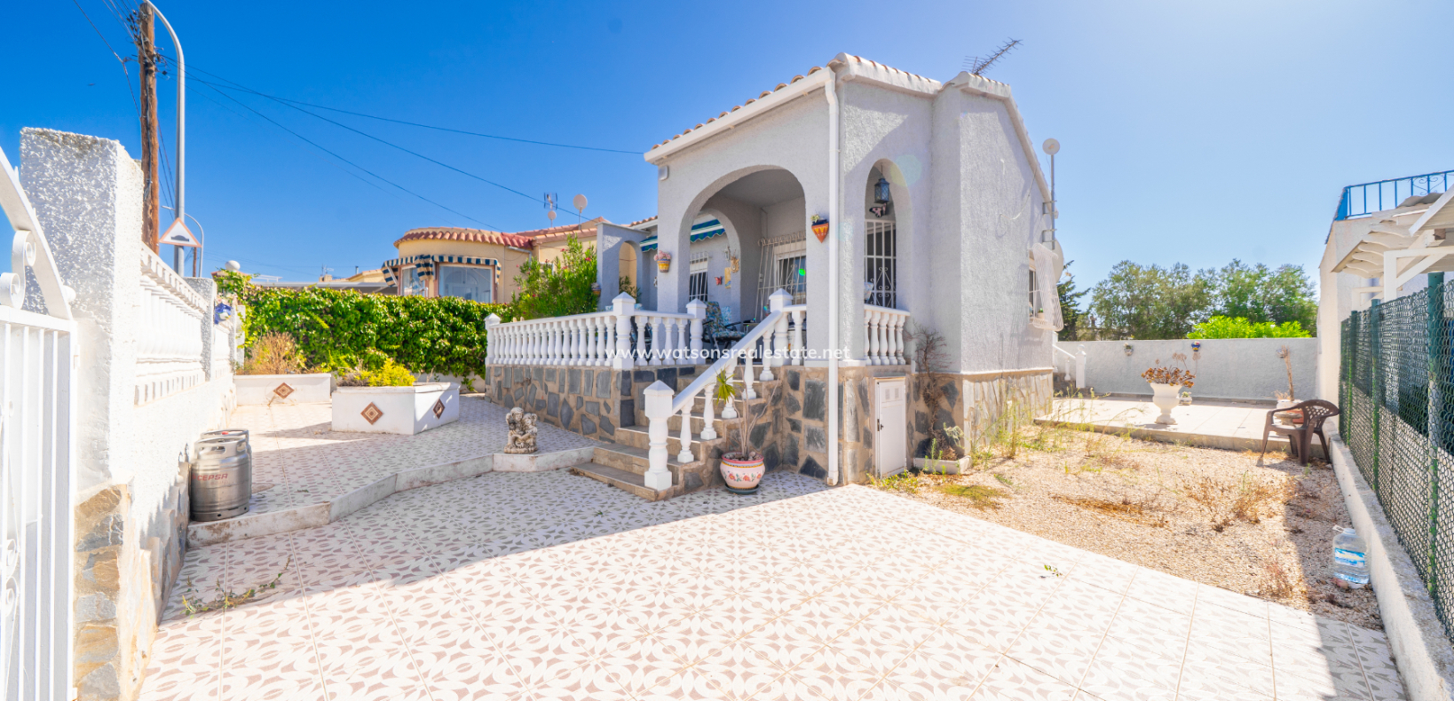 Resale - Detached - Urb. La Marina