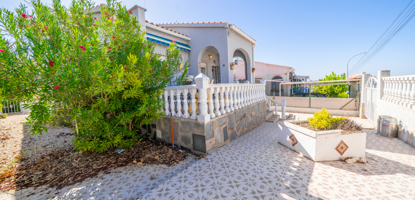 Resale - Detached - Urb. La Marina