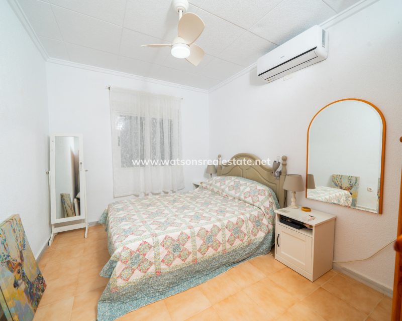 Resale - Detached - Urb. La Marina