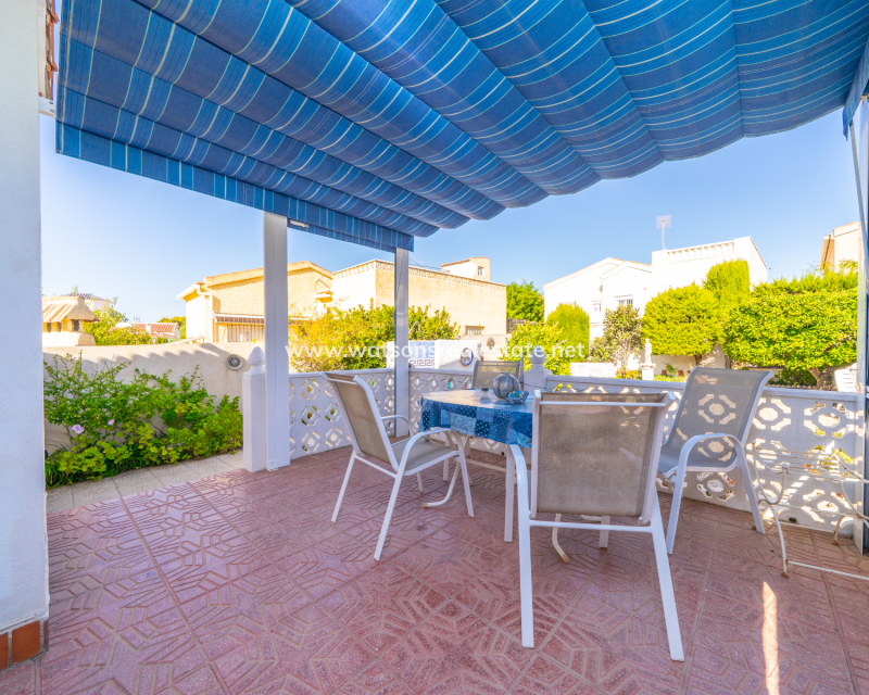 Resale - Detached - Urb. La Marina