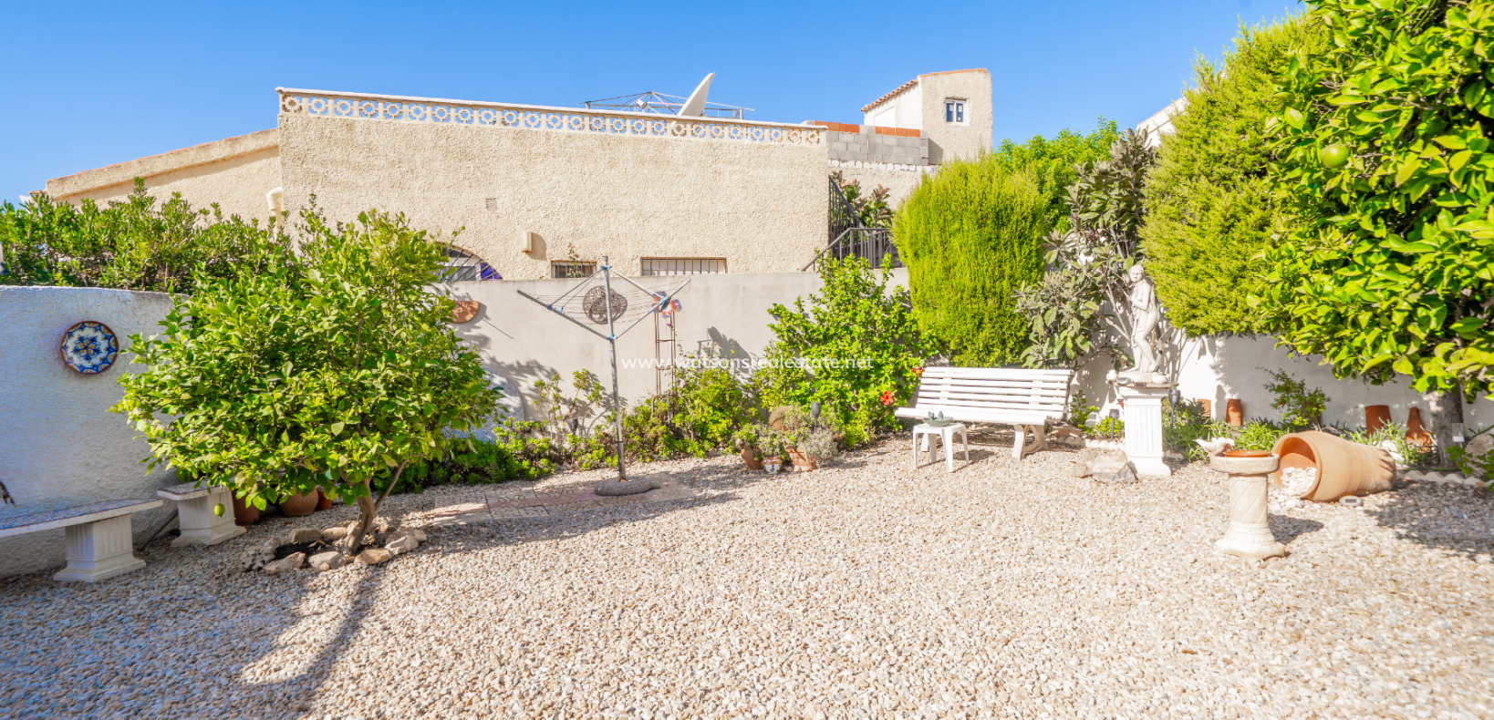Resale - Detached - Urb. La Marina