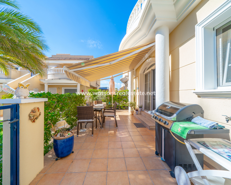 Resale - Detached - Urb. La Marina