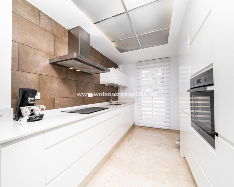 Resale - Detached - Urb. La Marina