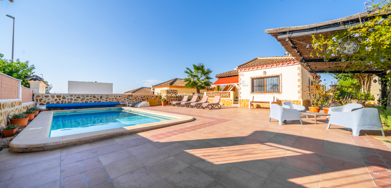Resale - Detached - Urb. La Marina