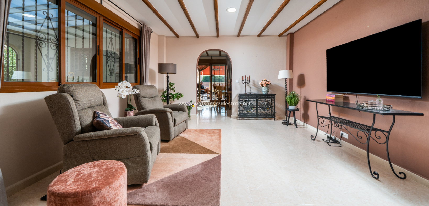Resale - Detached - Urb. La Marina