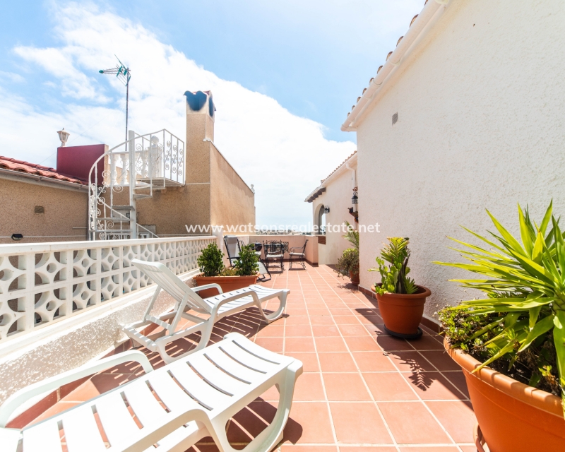 Resale - Detached - Urb. La Marina