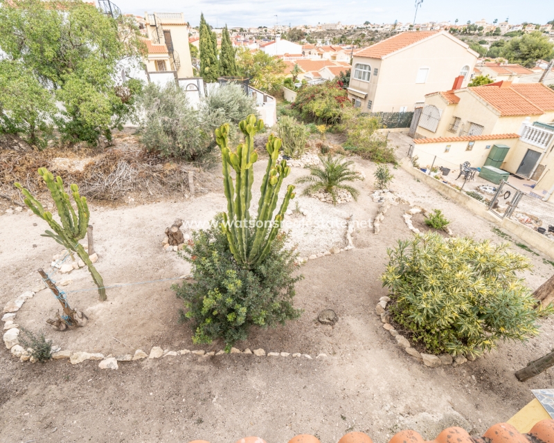 Resale - Detached - Urb. La Marina