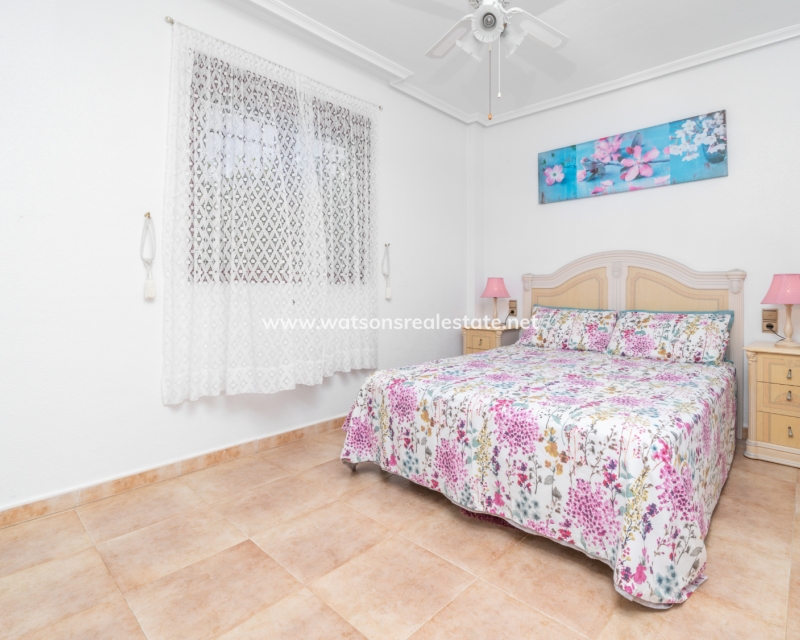 Resale - Detached - Urb. La Marina