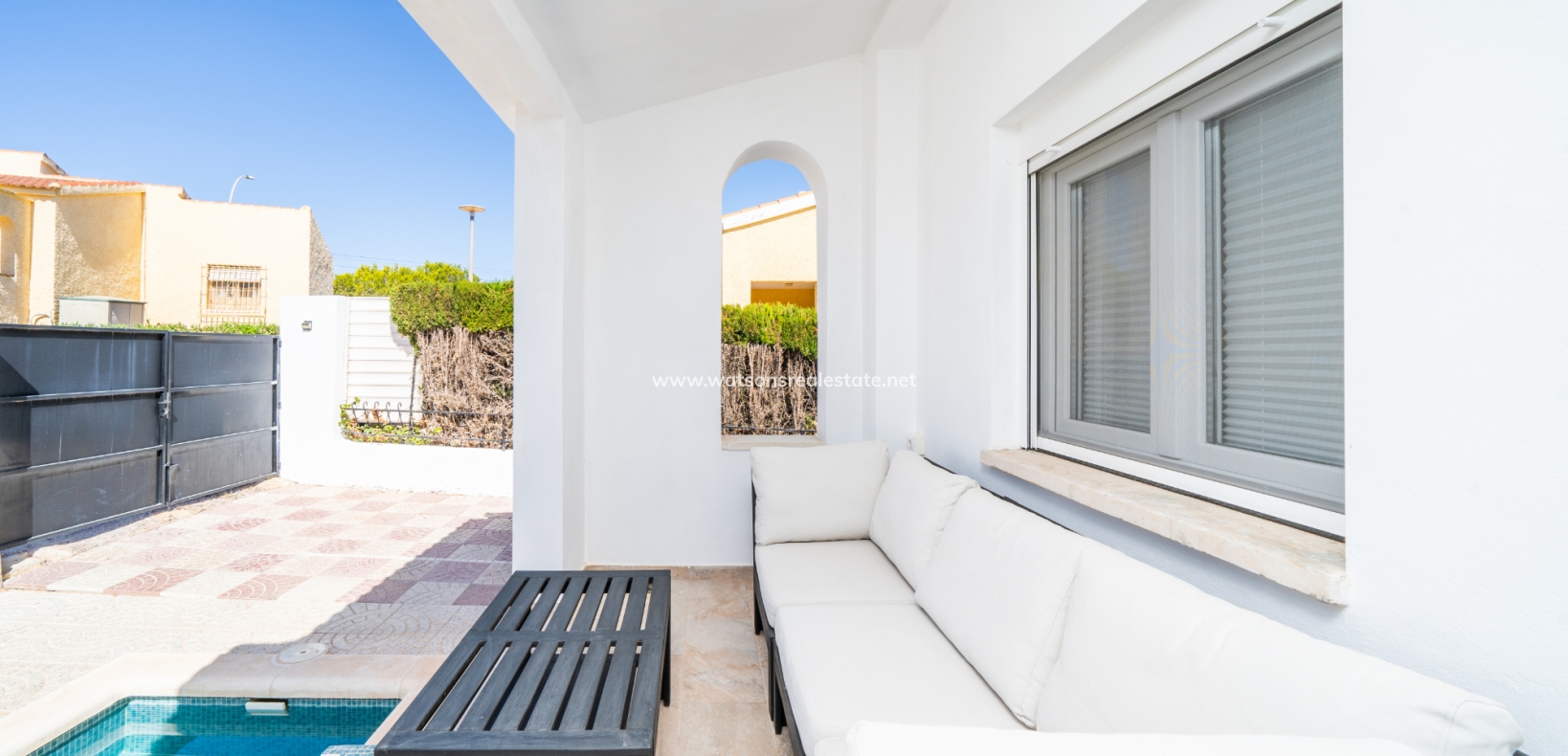 Resale - Detached - Urb. La Marina