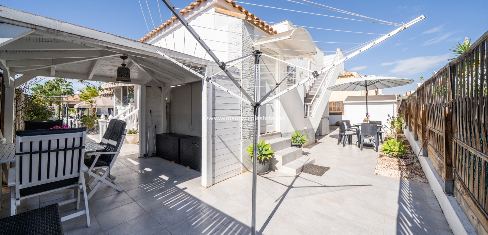 Resale - Detached - Urb. La Marina