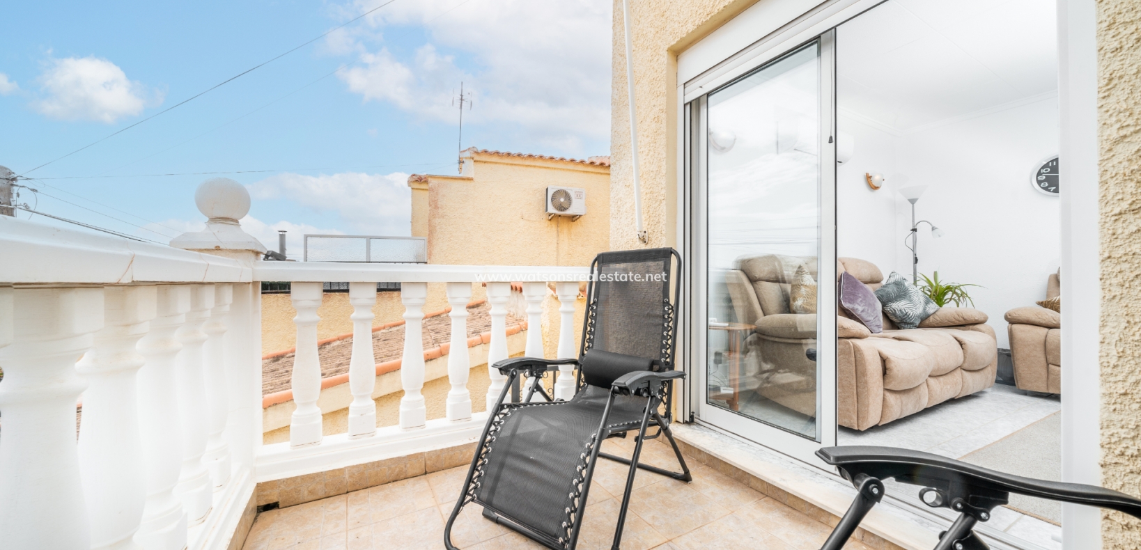 Resale - Detached - Urb. La Marina