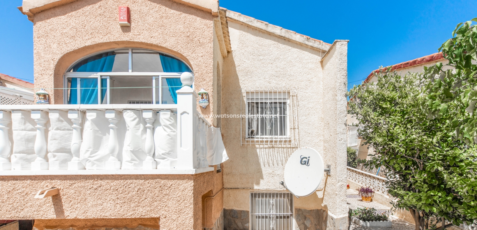 Resale - Detached - Urb. La Marina