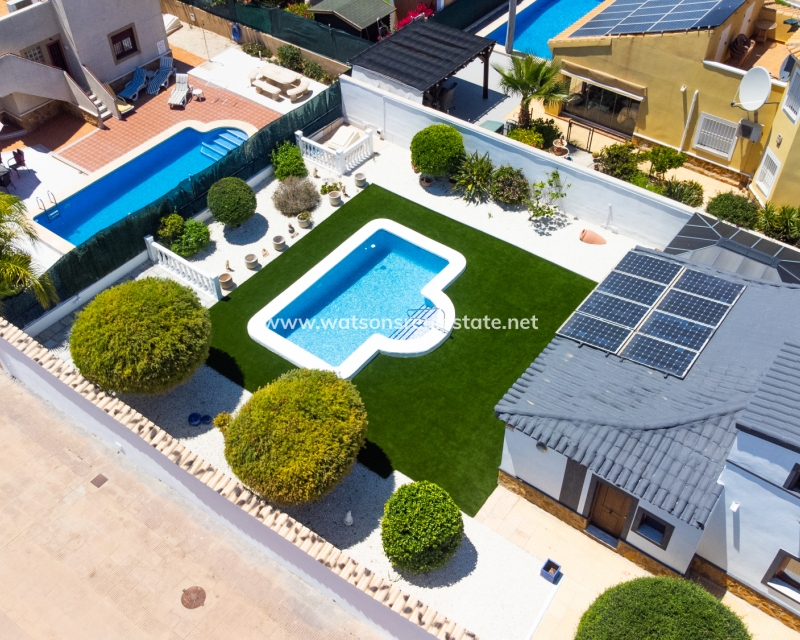 Resale - Detached - Urb. La Marina