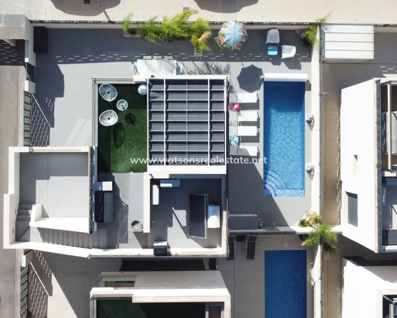 Resale - Freistendhe Villa - Benijofar