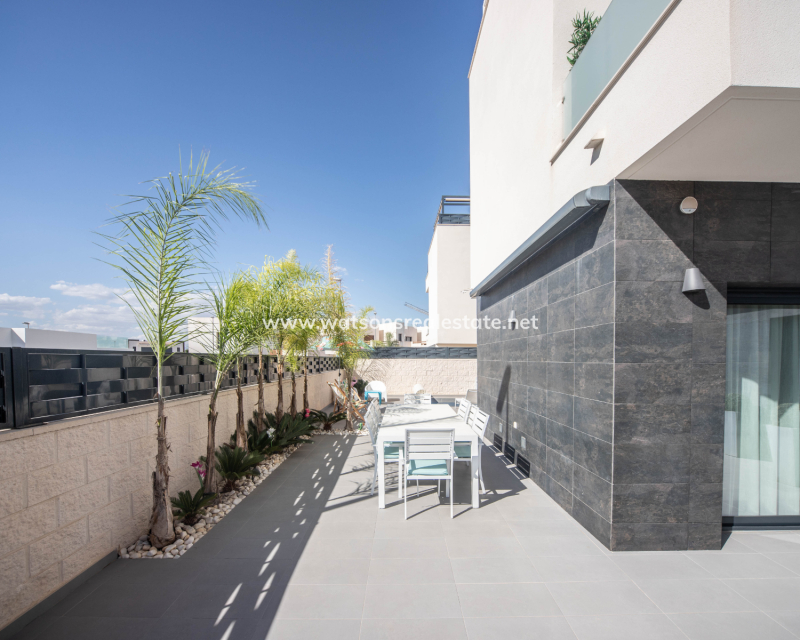 Resale - Freistendhe Villa - Benijofar