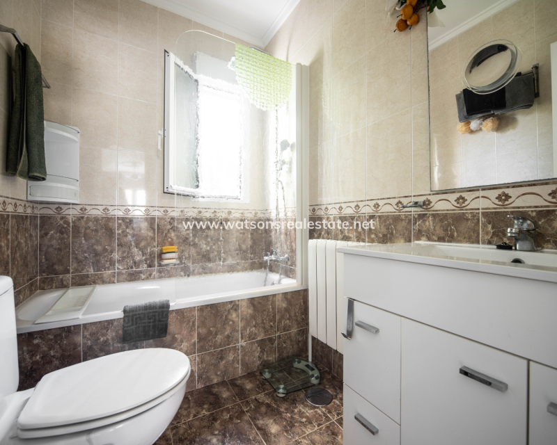 Resale - Freistendhe Villa - Ciudad Quesada
