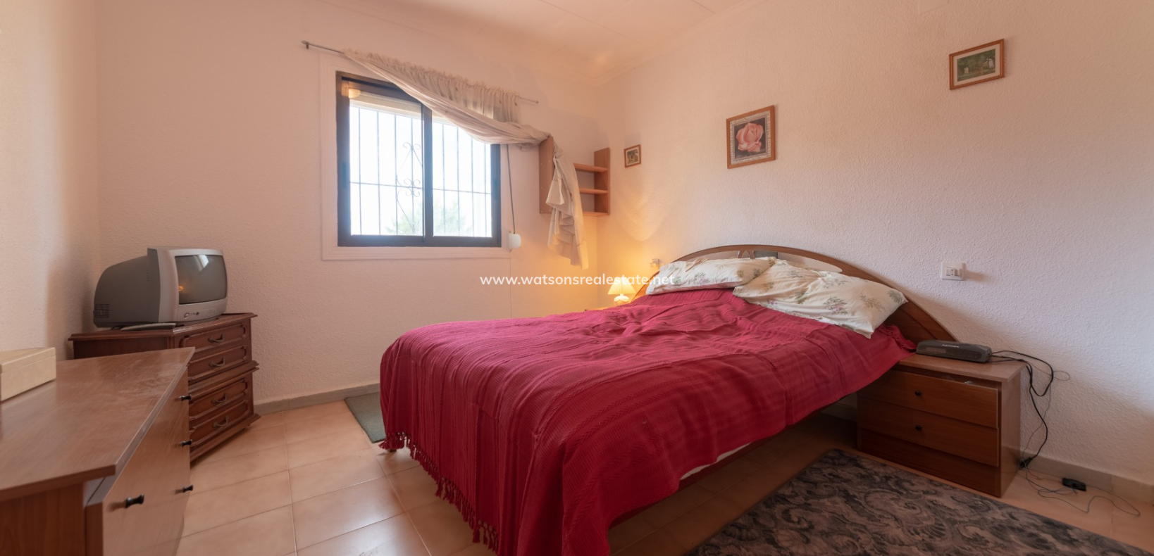 Resale - Freistendhe Villa - La Marina - Urb. La Marina