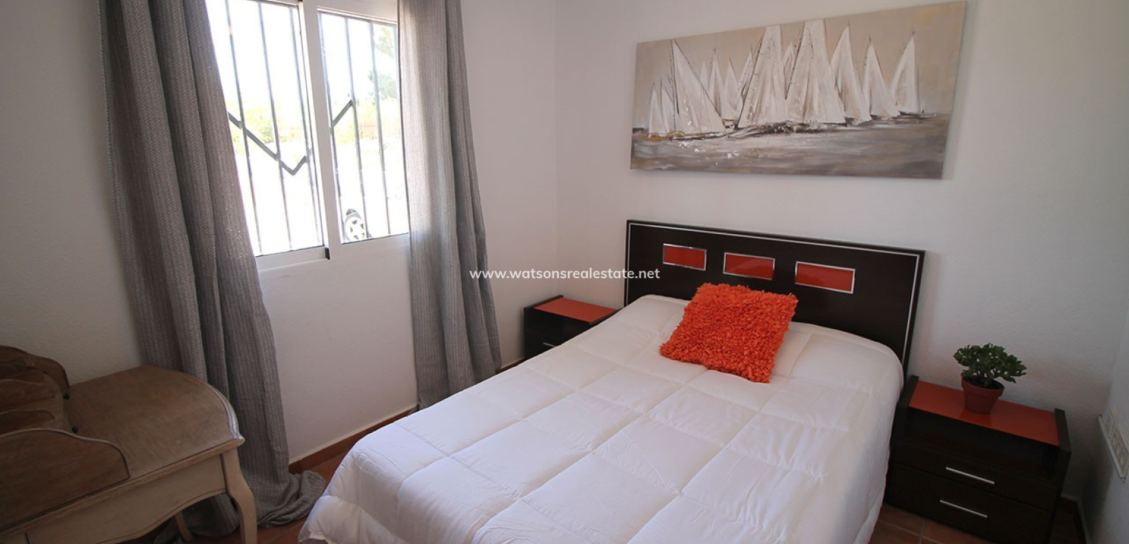 Resale - Freistendhe Villa - Urb. El Oasis - La Marina