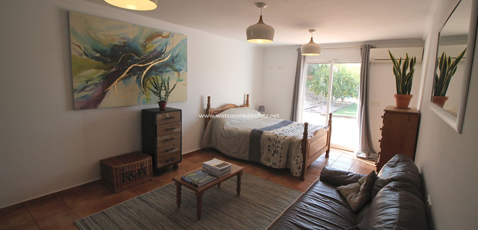 Resale - Freistendhe Villa - Urb. El Oasis - La Marina
