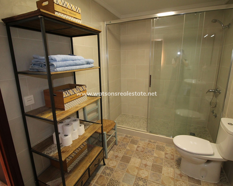 Resale - Freistendhe Villa - Urb. El Oasis - La Marina