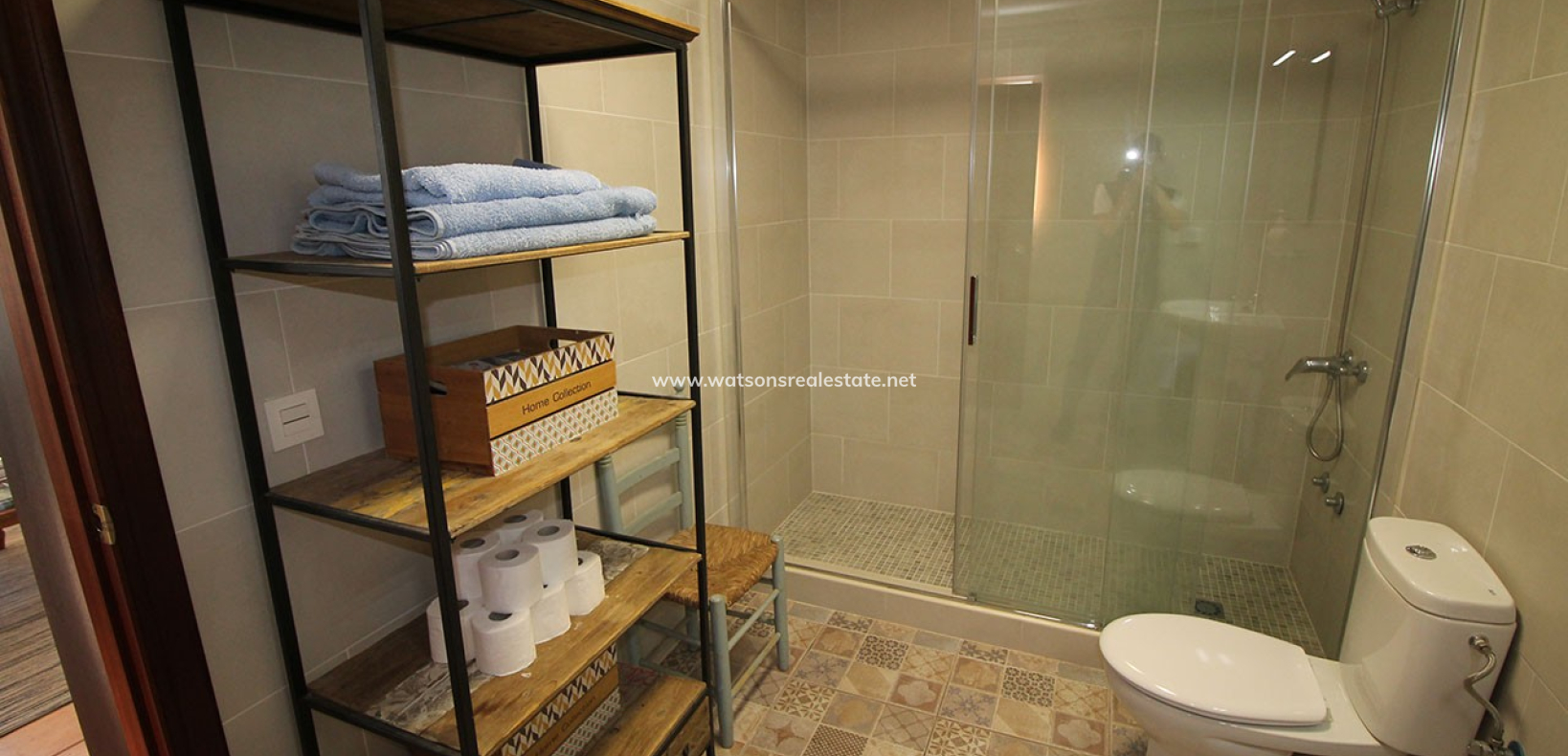 Resale - Freistendhe Villa - Urb. El Oasis - La Marina