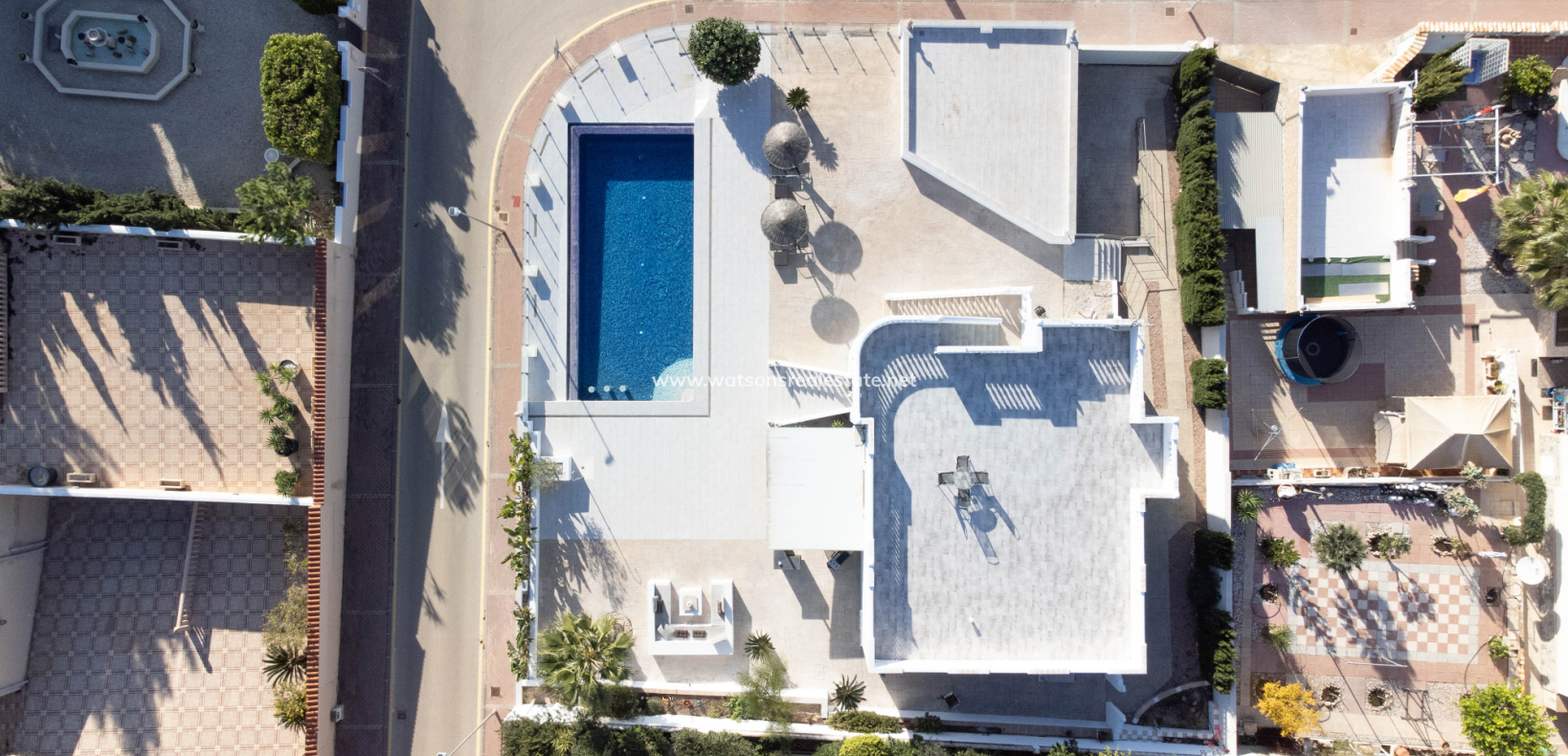 Resale - Freistendhe Villa - Urb. La Escuera