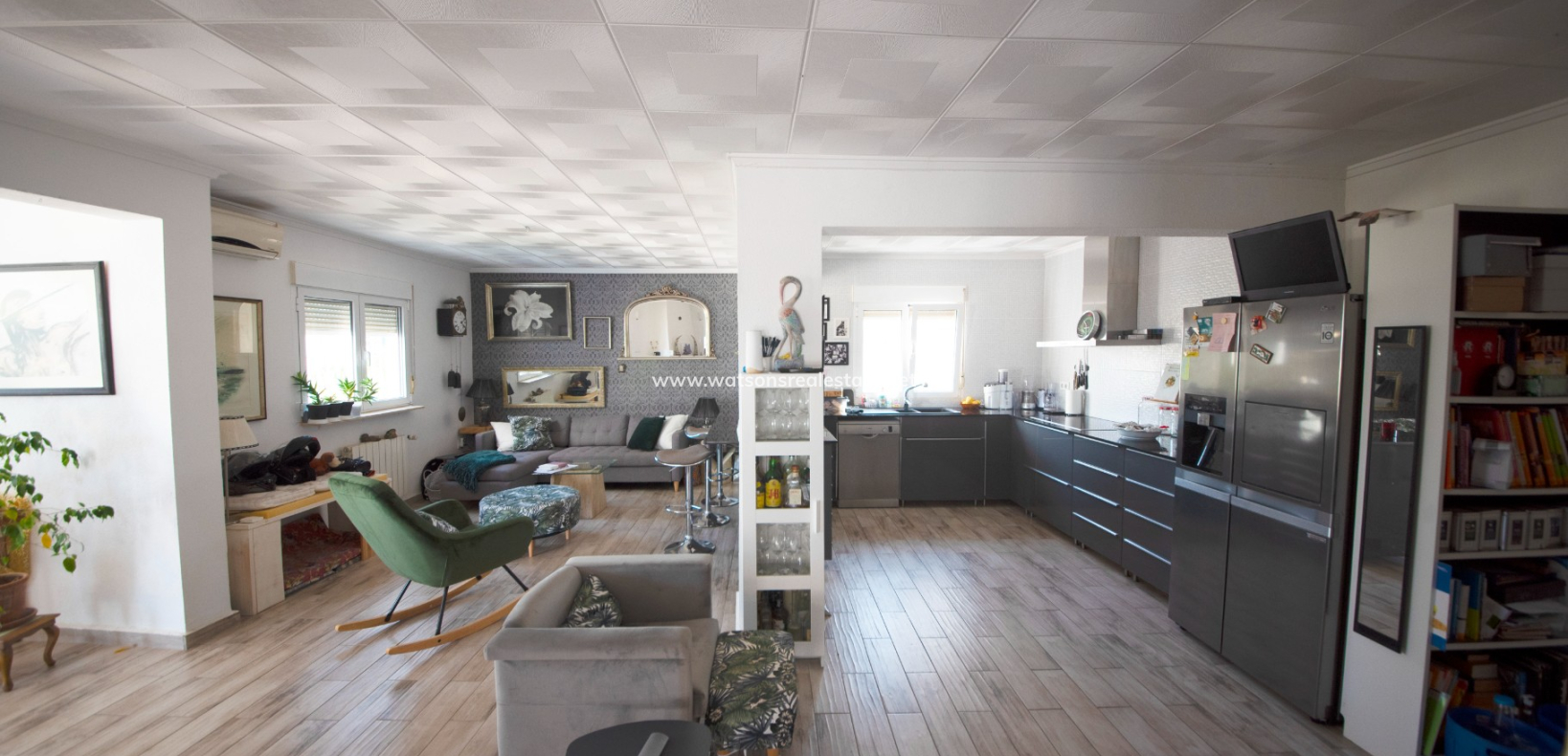 Resale - Freistendhe Villa - Urb. La Escuera