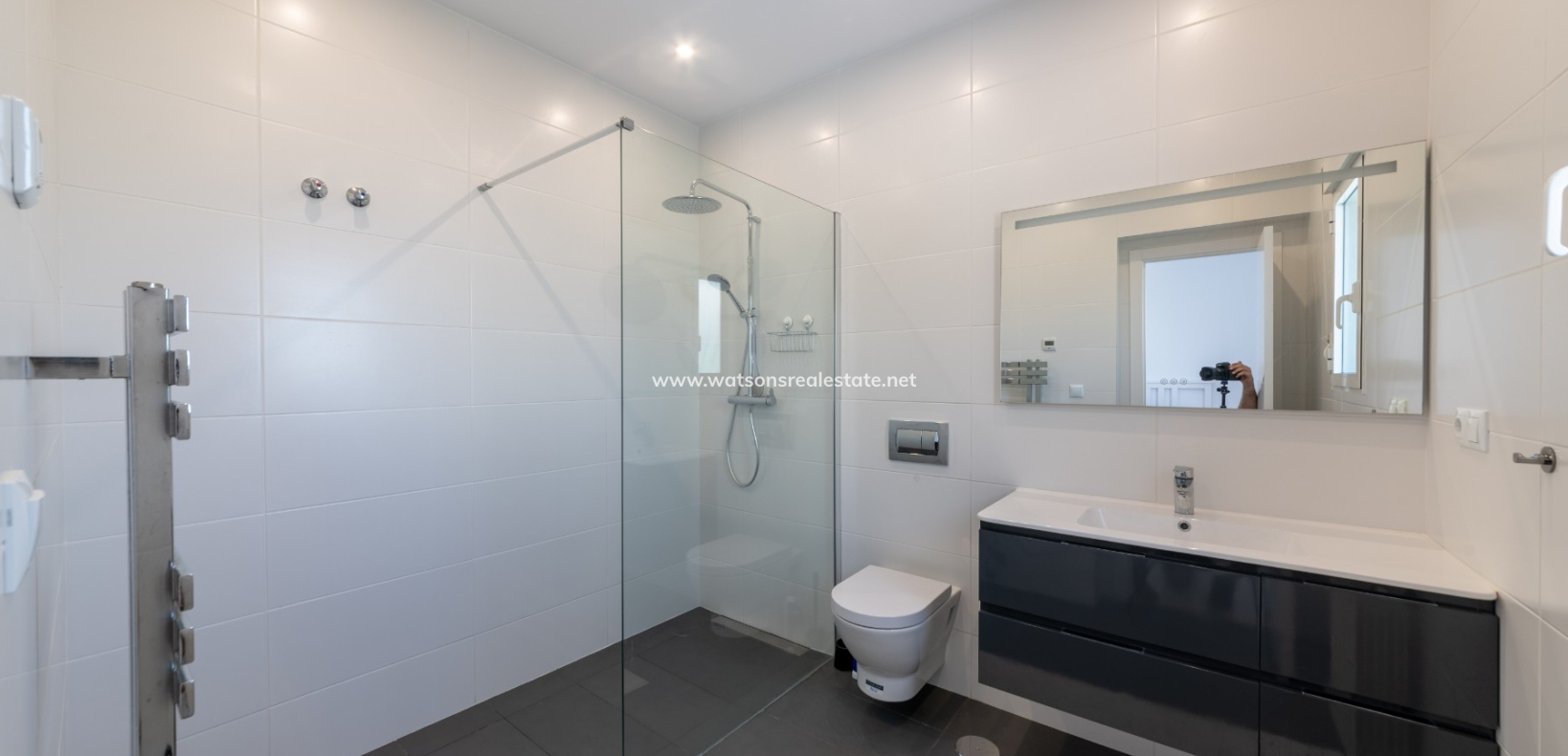 Resale - Freistendhe Villa - Urb. La Escuera