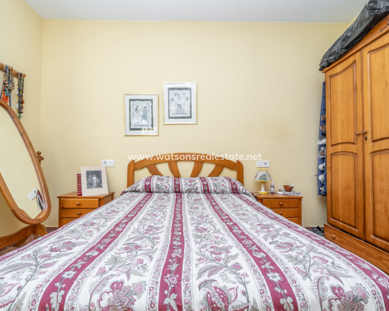 Resale - Freistendhe Villa - Urb. La Escuera