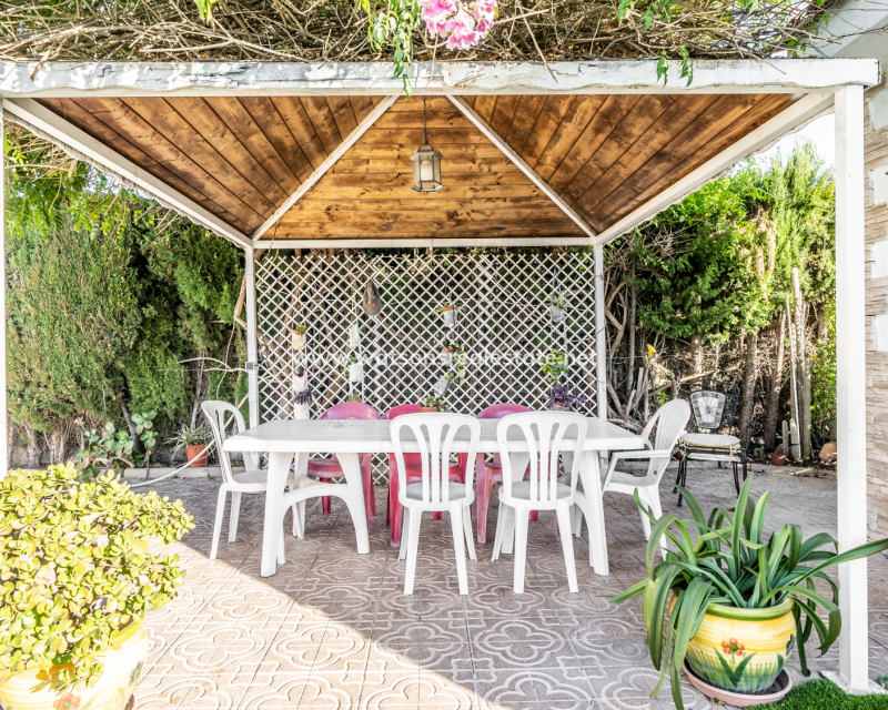 Resale - Freistendhe Villa - Urb. La Escuera