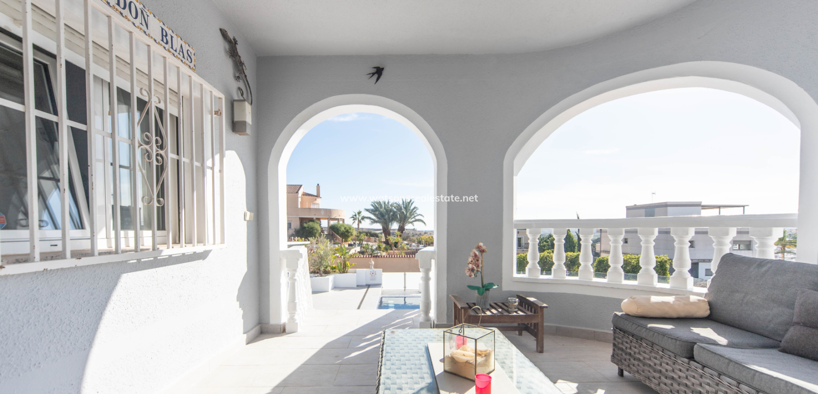 Resale - Freistendhe Villa - Urb. La Escuera