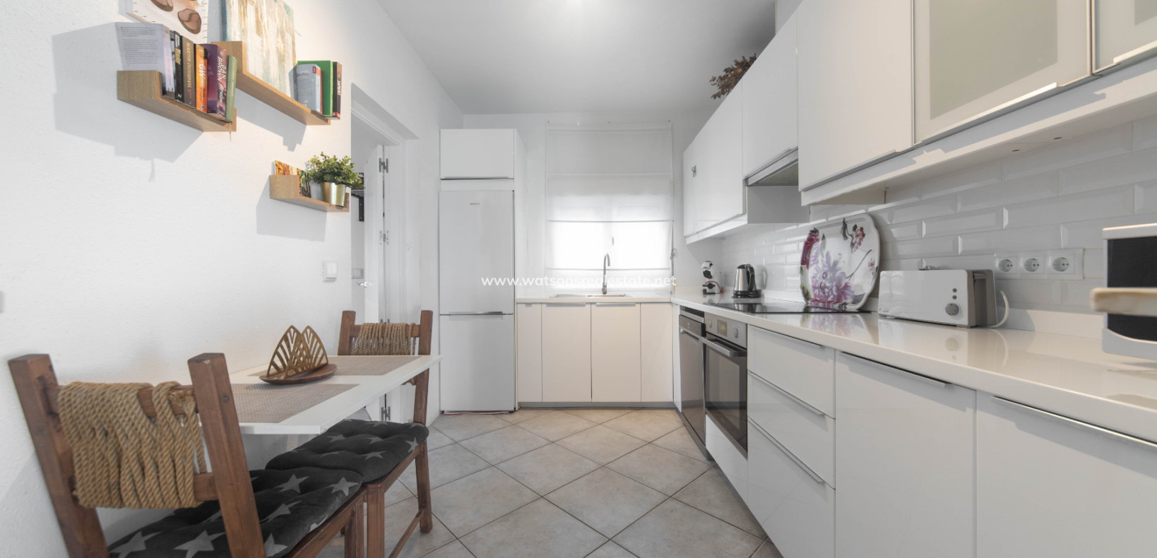 Resale - Freistendhe Villa - Urb. La Escuera