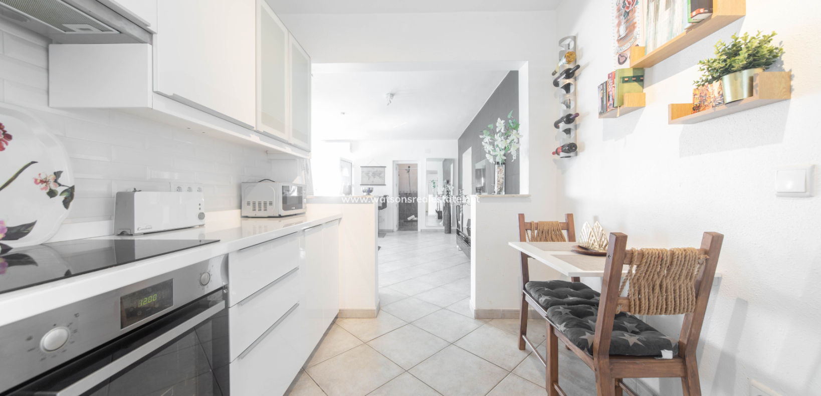Resale - Freistendhe Villa - Urb. La Escuera