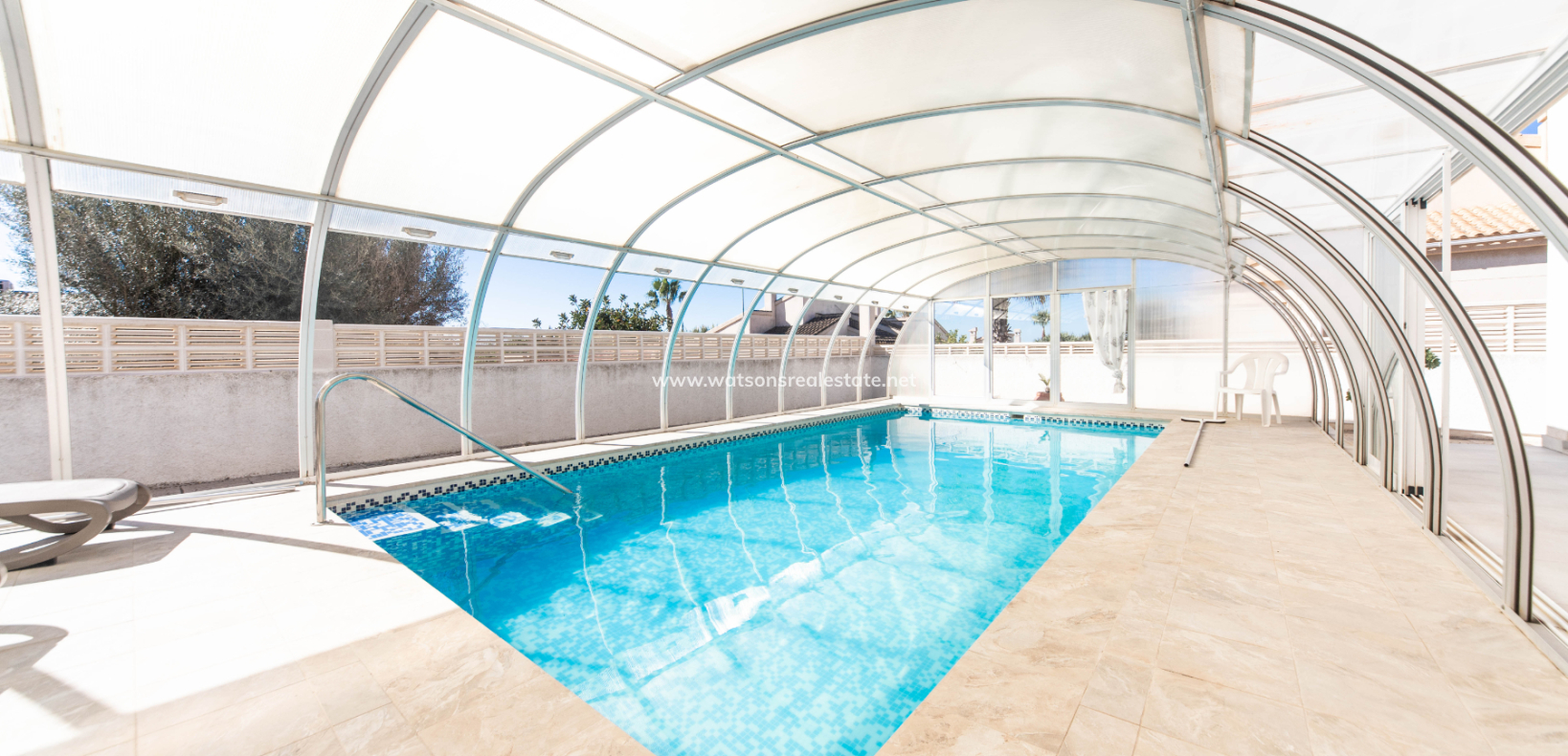 Resale - Freistendhe Villa - Urb. La Escuera