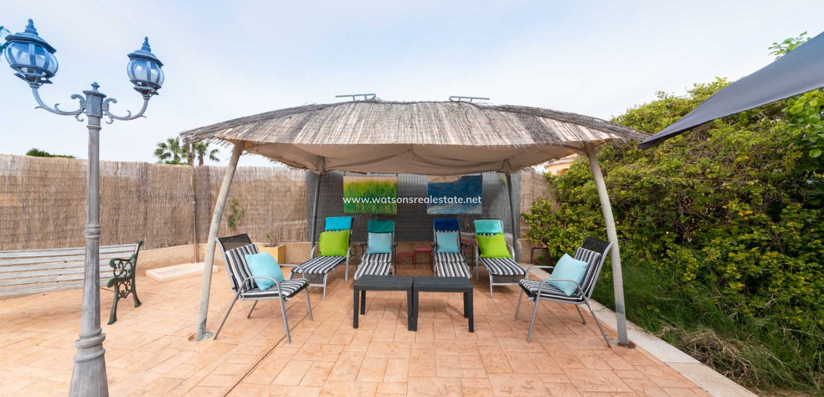 Resale - Freistendhe Villa - Urb. La Escuera