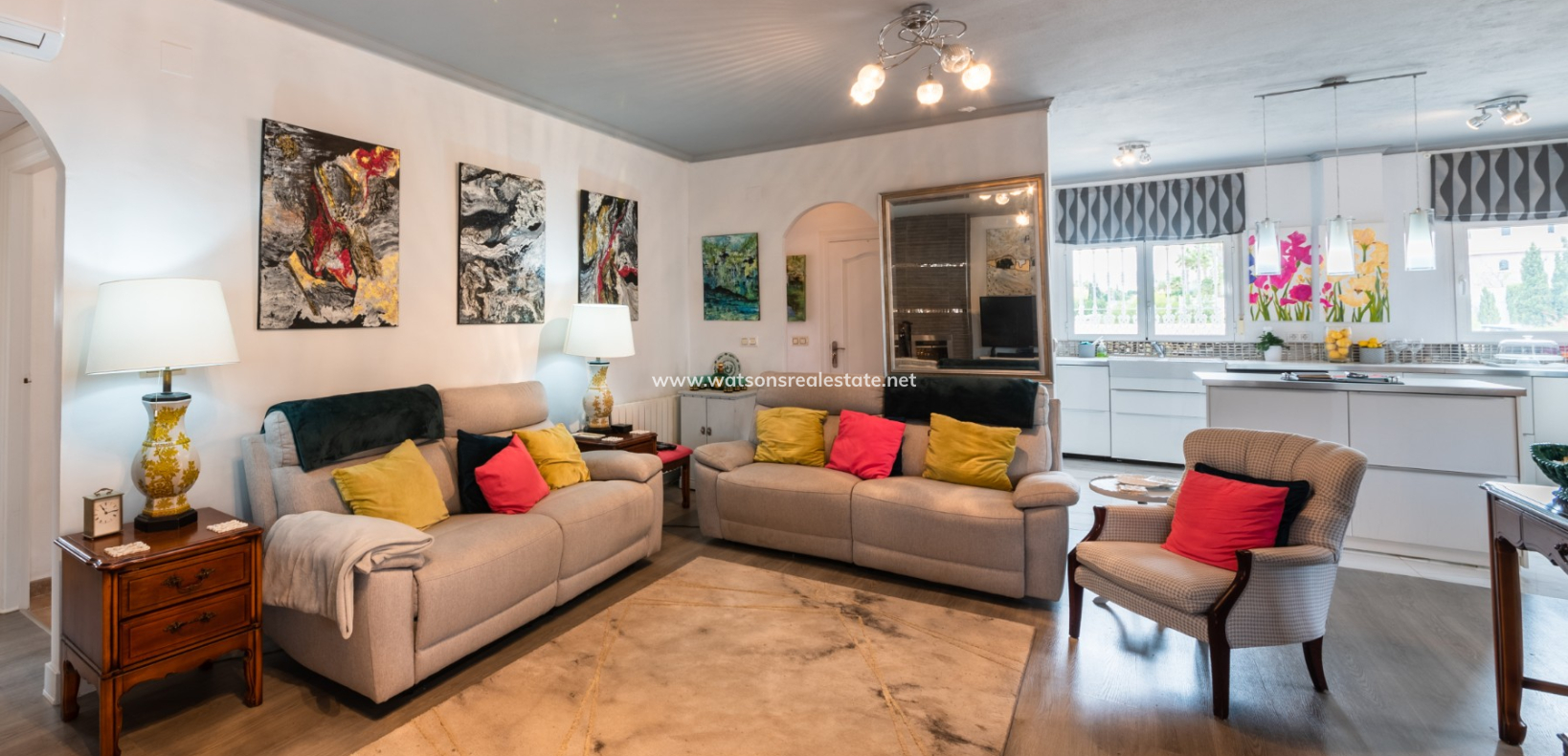 Resale - Freistendhe Villa - Urb. La Escuera