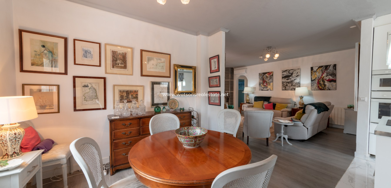 Resale - Freistendhe Villa - Urb. La Escuera
