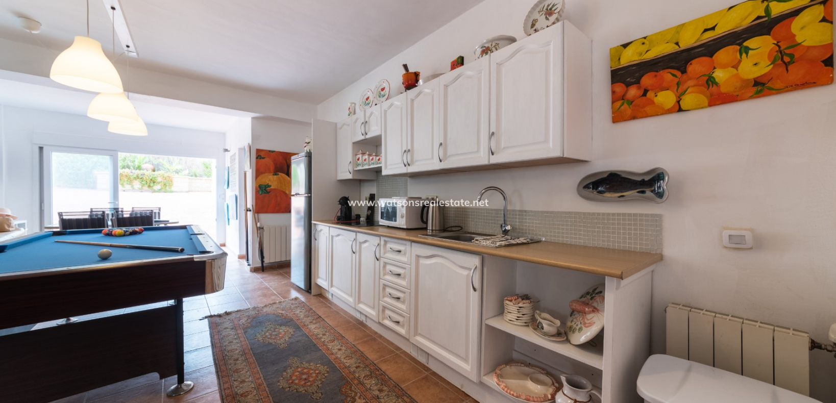 Resale - Freistendhe Villa - Urb. La Escuera