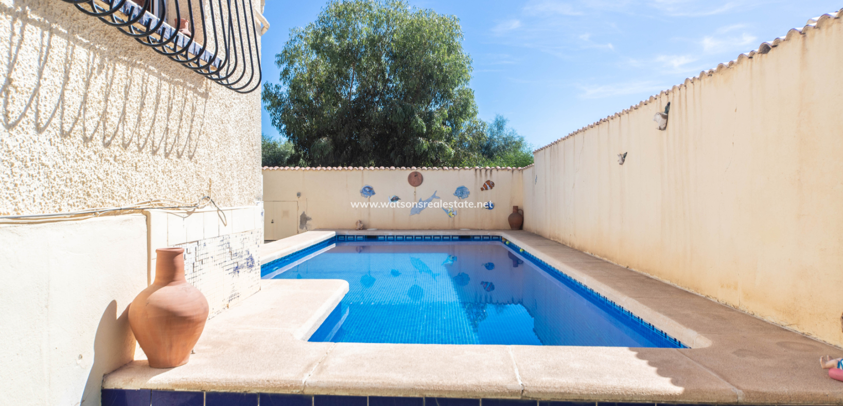 Resale - Freistendhe Villa - Urb. La Marina