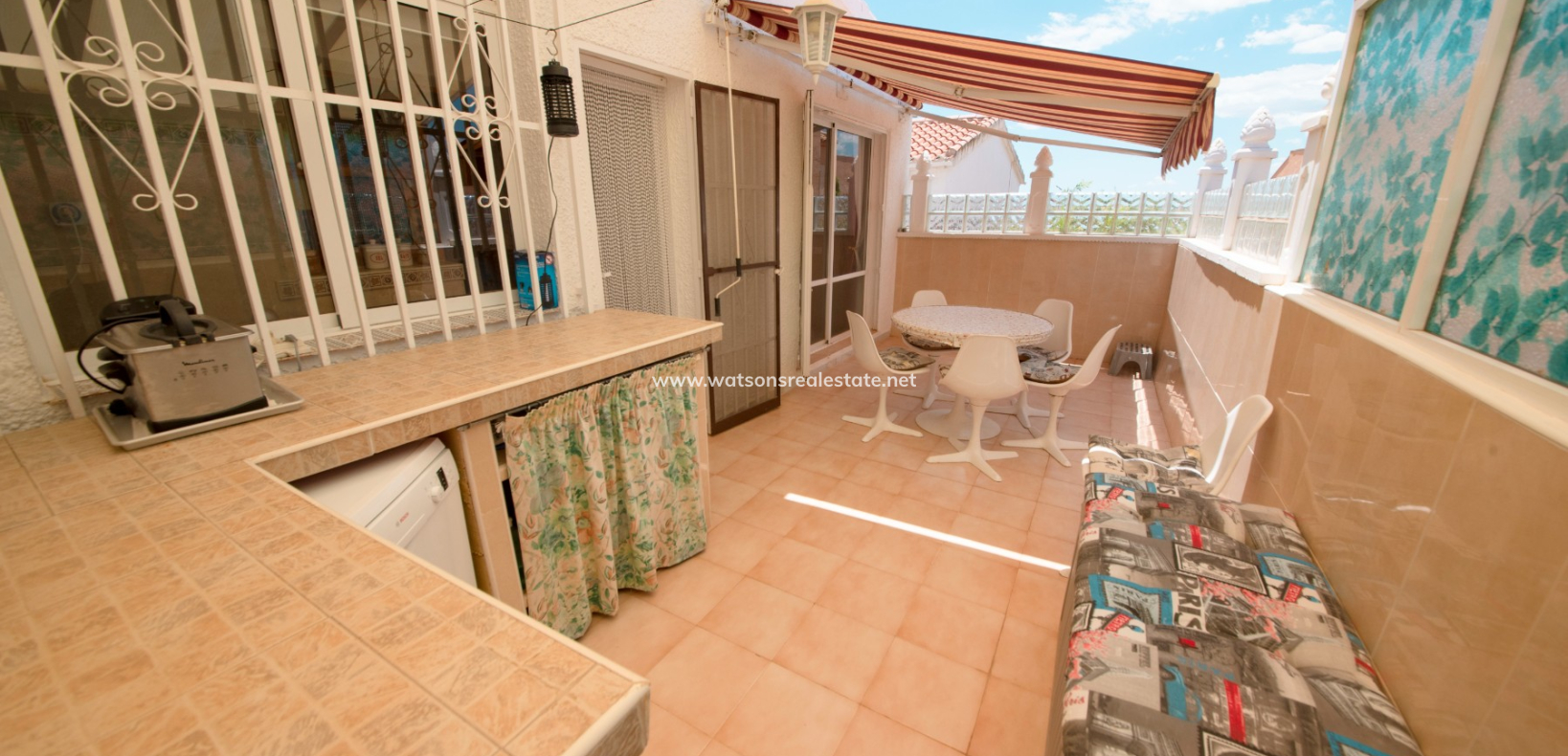 Resale - Freistendhe Villa - Urb. La Marina