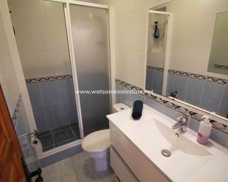 Resale - Freistendhe Villa - Urb. La Marina