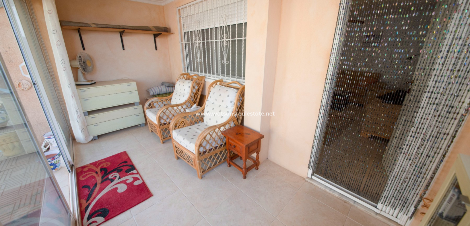 Resale - Freistendhe Villa - Urb. La Marina