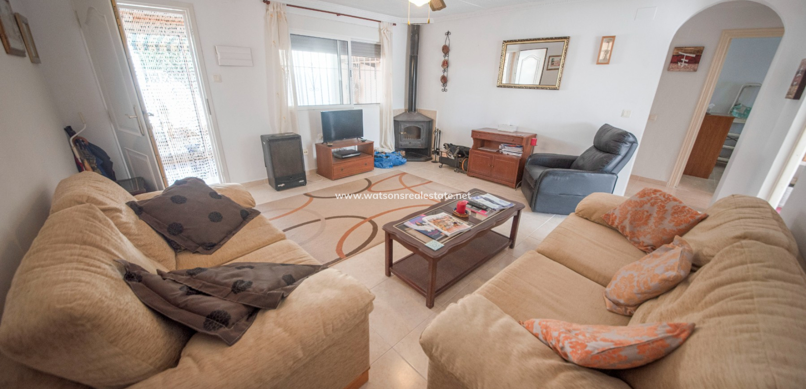 Resale - Freistendhe Villa - Urb. La Marina